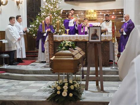 Pożegnanie śp ks prał Karola Szumachera Archidiecezja Łódzka