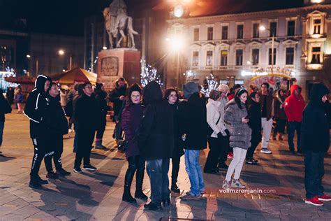 Foto Reporta A Evo Kako Je Protekao Do Ek Nove Godine Na Trgu Slobode