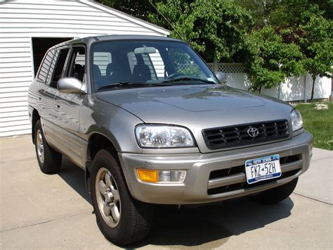 2005 Toyota RAV4 Base 0-60 Times, Top Speed, Specs, Quarter Mile, and ...