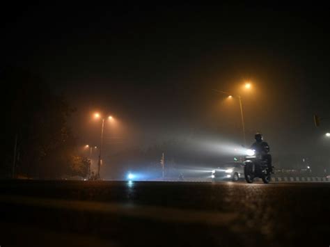 New Delhi étouffe Sous Un Nuage De Pollution En Pleine Célébration De