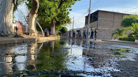 Vecinos de Urdaneta exigen a Hidrolago solución del colapso de