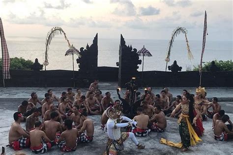 Kuta Coucher De Soleil Au Temple Uluwatu Et Spectacle De Danse Du Feu