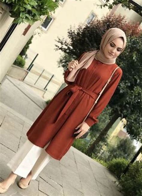 Perpaduan Baju Warna Maroon Cocok Dengan Jilbab Warna Inspirasi