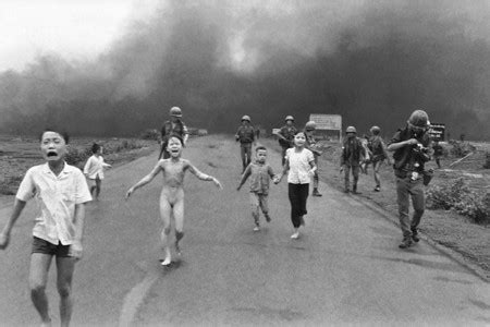 Facebook Censors Iconic Napalm Girl Photo Because Nudity Petapixel