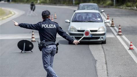 Nuovo Codice Della Strada Cosa Cambia Per Chi Beve Troppo O Si Droga