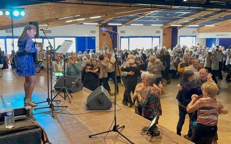 EN IMAGES Le festival de laccordéon de Condé sur Vire fait chavirer