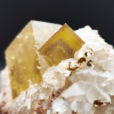 FLUORITE FANTASMA Gialla Su QUARZO E OSSIDI Metallici Cristalli Su