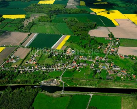 Dalldorf Von Oben Gelb Gr N Kontrast Bl Hender Raps Bl Ten In