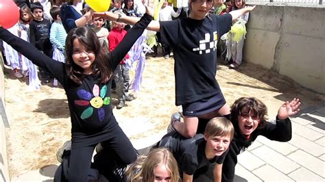 08396 Escola El Pi Gros Lipdub YouTube