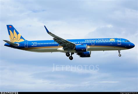 Vn A620 Airbus A321 272n Vietnam Airlines Thanh Ho Jetphotos