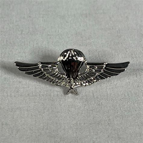 South Vietnam Jump Wings Pin Hi Army Museum Society Store