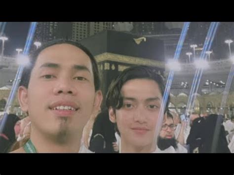 Sudah Berada Di Mekkah Masjidil Haram Gus Azmi Cak Fandy Umi Laila