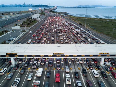 Removal of tollbooths at Bay Area bridges is delayed