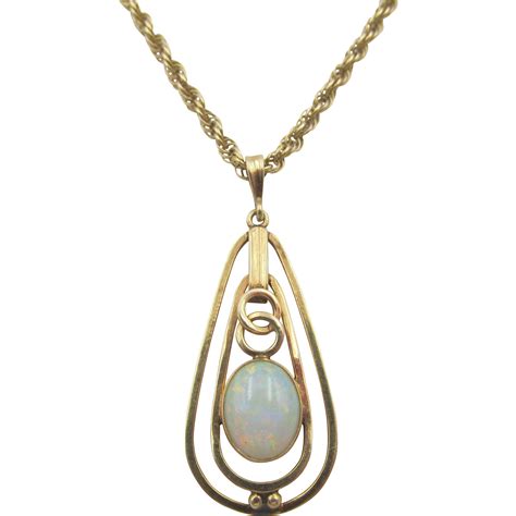 Opal necklace - buyersholoser