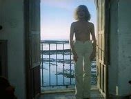 Naked Gata Mart N In Intercambio De Parejas Frente Al Mar