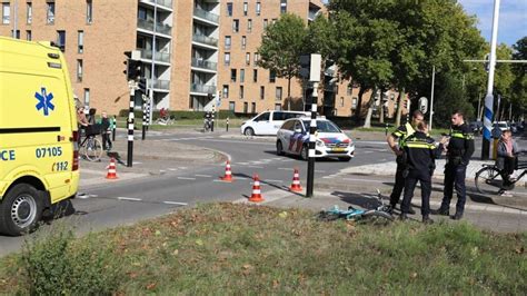 Kind Op Fiets Ernstig Gewond Na Aanrijding Met Automobilist