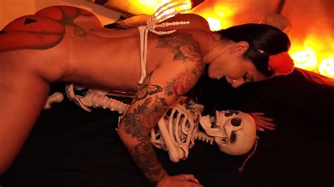 He Fucks My Pumpkin Ass Until He Comes In The Halloween Space Salome