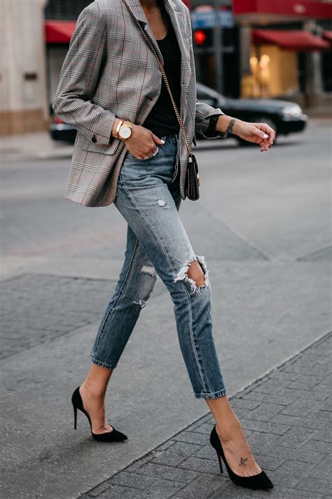 Currently Trending How To Style A Plaid Blazer And Which Ones To Shop