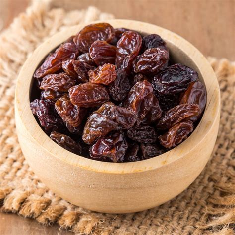 Are Raisins Good For You 5 Surprising Benefits Dr Axe Raisins