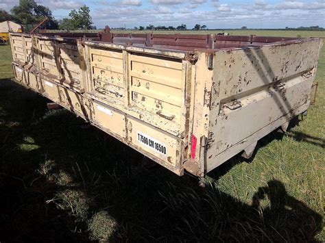 Caja Bivuelco Marca Petinari Año 2005 Agroads