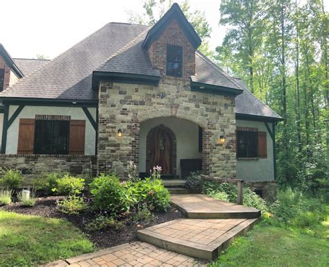 Chagrin Falls Waterfall Holiday Rentals & Homes - Chagrin Falls, OH ...