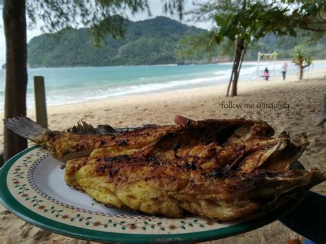 Pantai Lampuuk Persahabatan Dan Lezatnya Ikan Bakar — Steemit