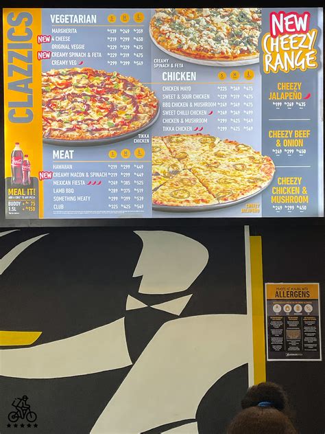 Pizza delivery (Debonairs Pizza, Flic en Flac)