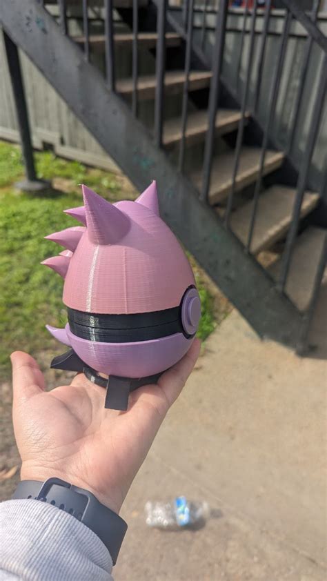 3D Printing CONTENEDOR DE ALMACENAMIENTO HUEVO DE PASCUA DE POKEBALLS