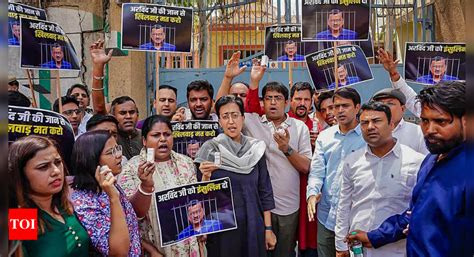 Nothing Serious Doctors Tell Delhi Cm Arvind Kejriwal Aap Protests