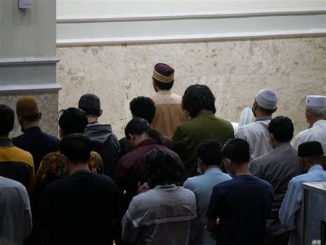 Fadhilah Sholat Tarawih Malam Ke Bagi Umat Muslim Kumparan