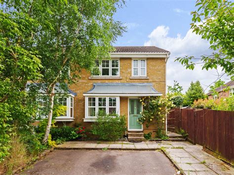 3 Bed Semi Detached House For Sale In Martel Close Camberley Gu15 £