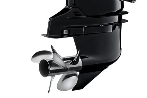 Suzuki Df A Twin Propeller Outboard Engine Introduced Boats