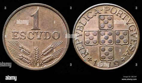 1 Escudo coin, Portugal, 1979 Stock Photo - Alamy