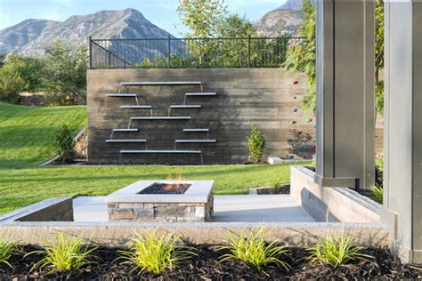 7 Modern Waterfall Designs for Garden Landscape