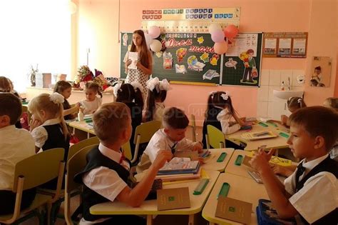Харьковская общеобразовательная школа № 154 по адресу проспект Людвика ...