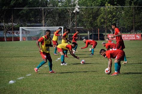 Portuguesa Realiza Treino F Sico No Ct Do Parque Ecol Gico