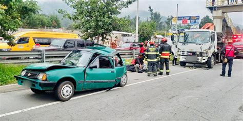 Quito Un Accidente De Tránsito En La Ruta Viva Deja Un Fallecido Y Cuatro Heridos