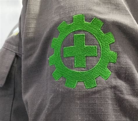 logo  arti fungsi  aturan pemasangannya  seragam