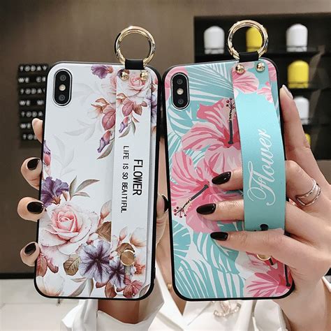 เคสโทรศัพท์มือถือแบบนิ่ม ลายดอกไม้ พร้อมสายคล้องข้อมือ สําหรับ Iphone