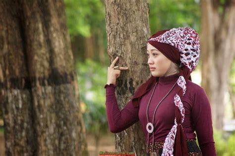Koleksi Cewek Terseksi Cewek Berjilbab Tapi Penampilan Hot Part