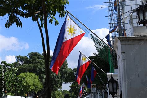 Philippine national flag hoisted at Malacanang Palace, Manila ...