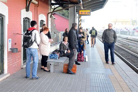 Incendio Sui Binari Tra Lecco E Abbadia Sospesa La Circolazione Dei Treni