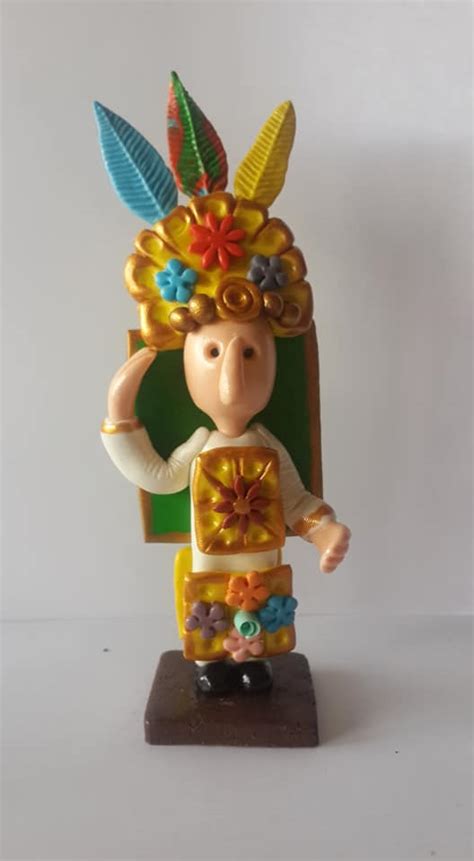 FIGURAS DE PORCELANICRON Y MASAPAN DE CALDERON PERSONAJES TRADICIONALES