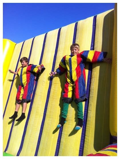 15 Velcro Wall Jump Farrisiskra