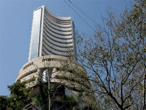 Stock Markets Open In Green Amid Positive Global Cues Sensex Up By 324