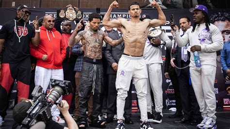 Boxinggervonta Davis Pushes Rolly Romero Off The Stage During The Final