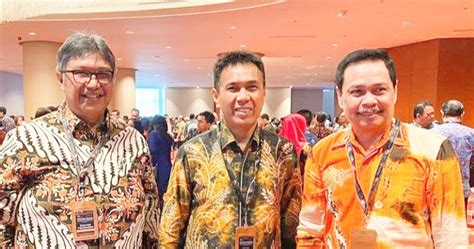 Resmi Diundang Dirut Bank Kalsel Hadiri Rapat Tahunan Ojk