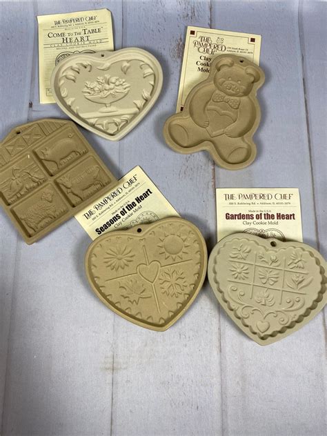 Fun Collection Of Pampered Chef Cookie Molds Including Farmyard Friends