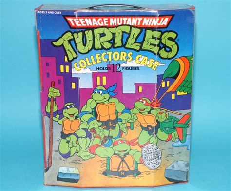 TMNT TEENAGE MUTANT NINJA TURTLES COLLECTORS CASE HOLDS 12 FIGURES 1991 ...