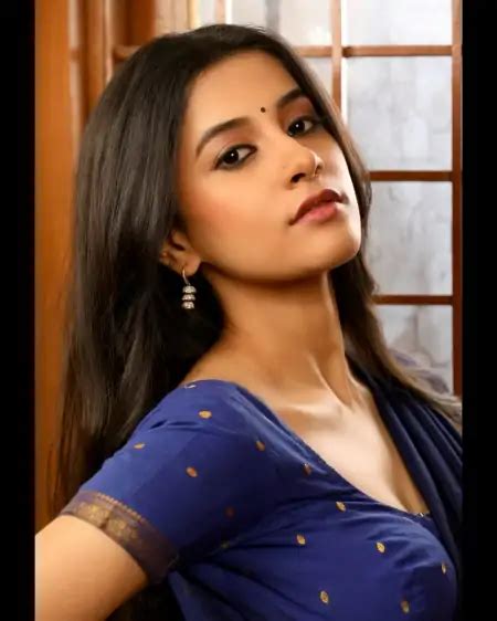 Simran Sharma Top Hot Pics And Photo